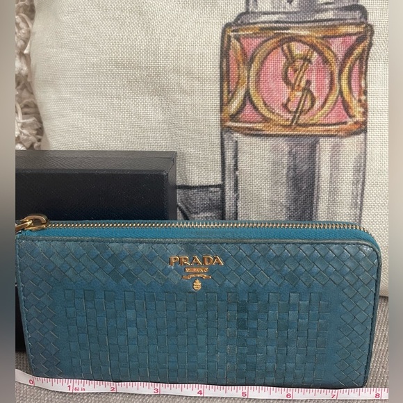 ⭐️COA⭐️PRADA RaRe VINTAGE MADRAS BLUE LONG WALLET⭐️W/Box & card⭐️💯Authentic - Picture 5 of 14